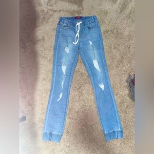 Guess shoelace distressed skinny jeans